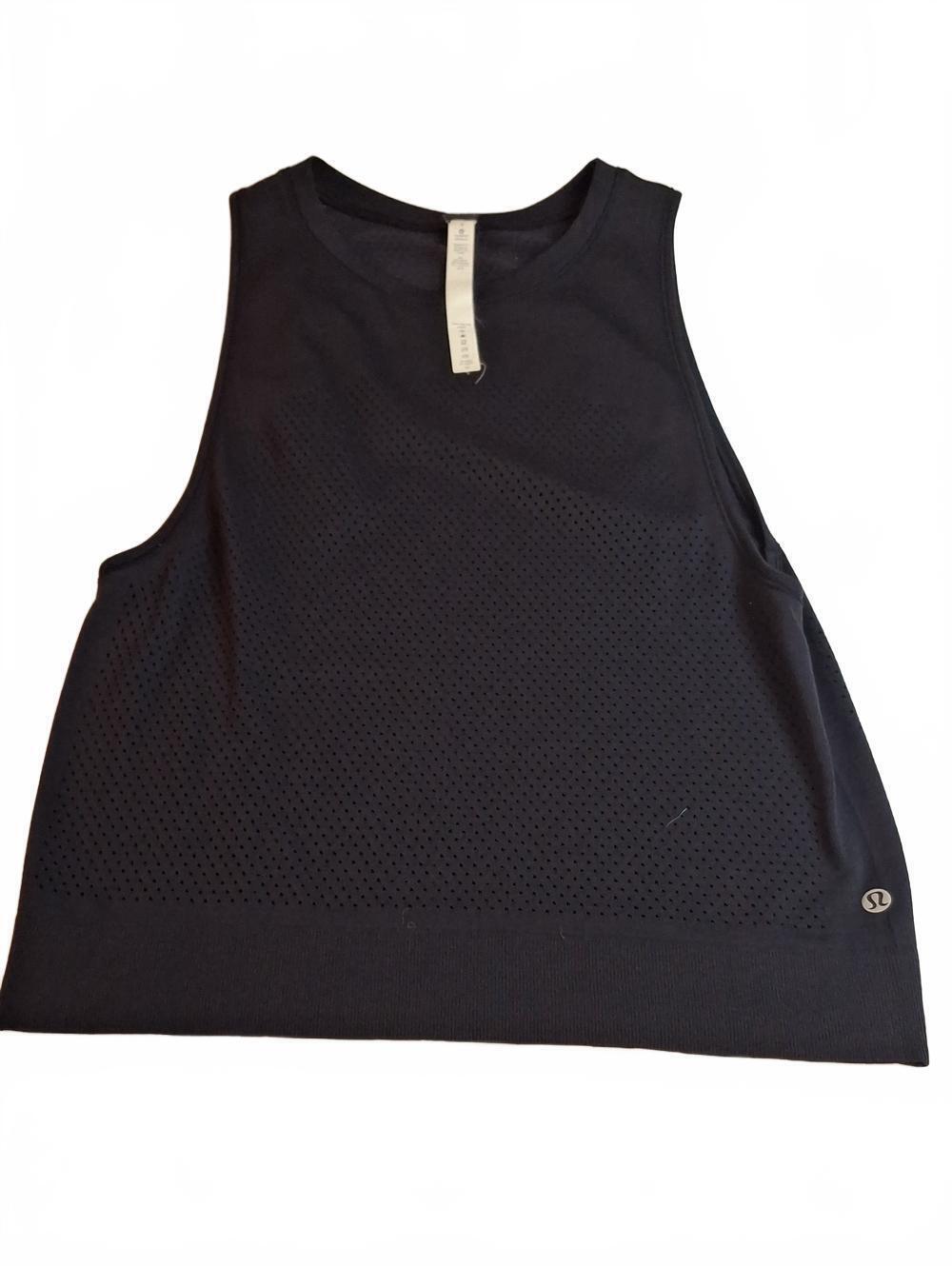 #1406 Lululemon Muscle Shirt size 4